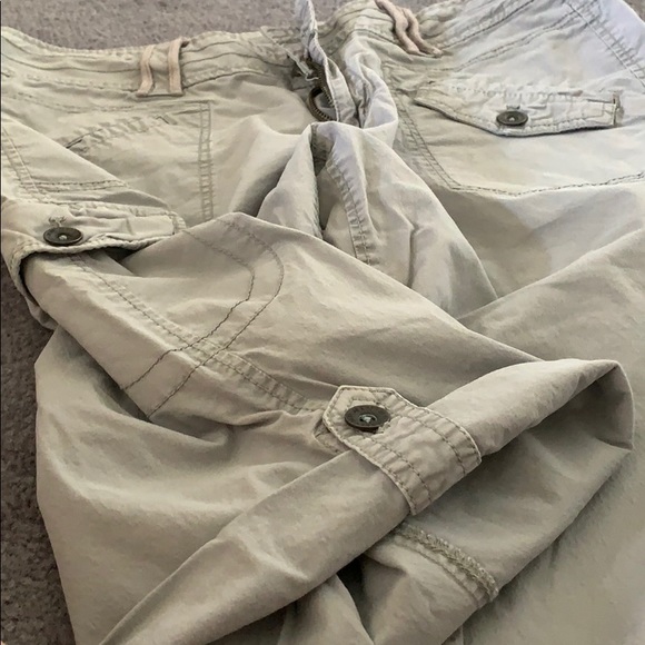 DKNY Capris - Picture 3 of 5